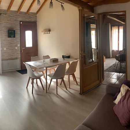 Chambre Salon Independant, Salle De Bain Wc Prives, Jardin Prive, Piscine Partagee Pres D'Un Lac Мениль-Сен-Пер Экстерьер фото